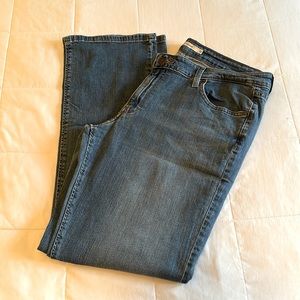 Juniors Levi 518 Straight Leg Jeans